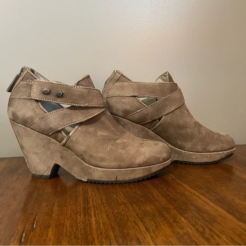 Eileen Fisher Brown Suede Ankle Wedge Heel 6.5